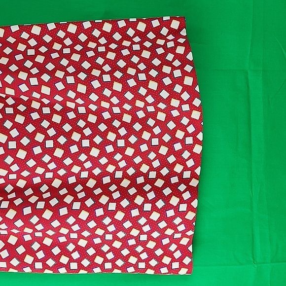 Mary Ann Restivo Womens Red and White Skirt. 100 % Silk ☆ - Picture 3 of 8